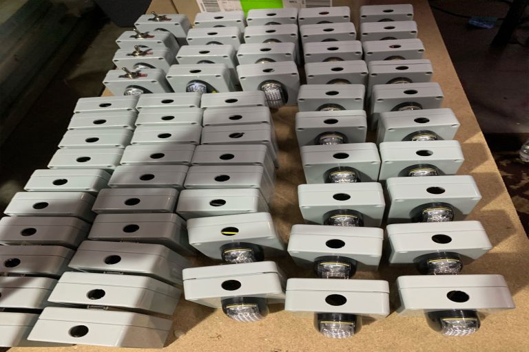 Waterproof aluminum box